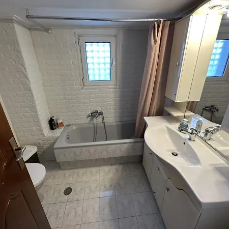 Alimos Marina Huge 3bd Atény